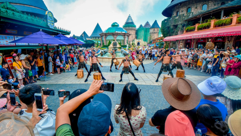 Ba Na Hills & Golden Bridge Day Trip — 4