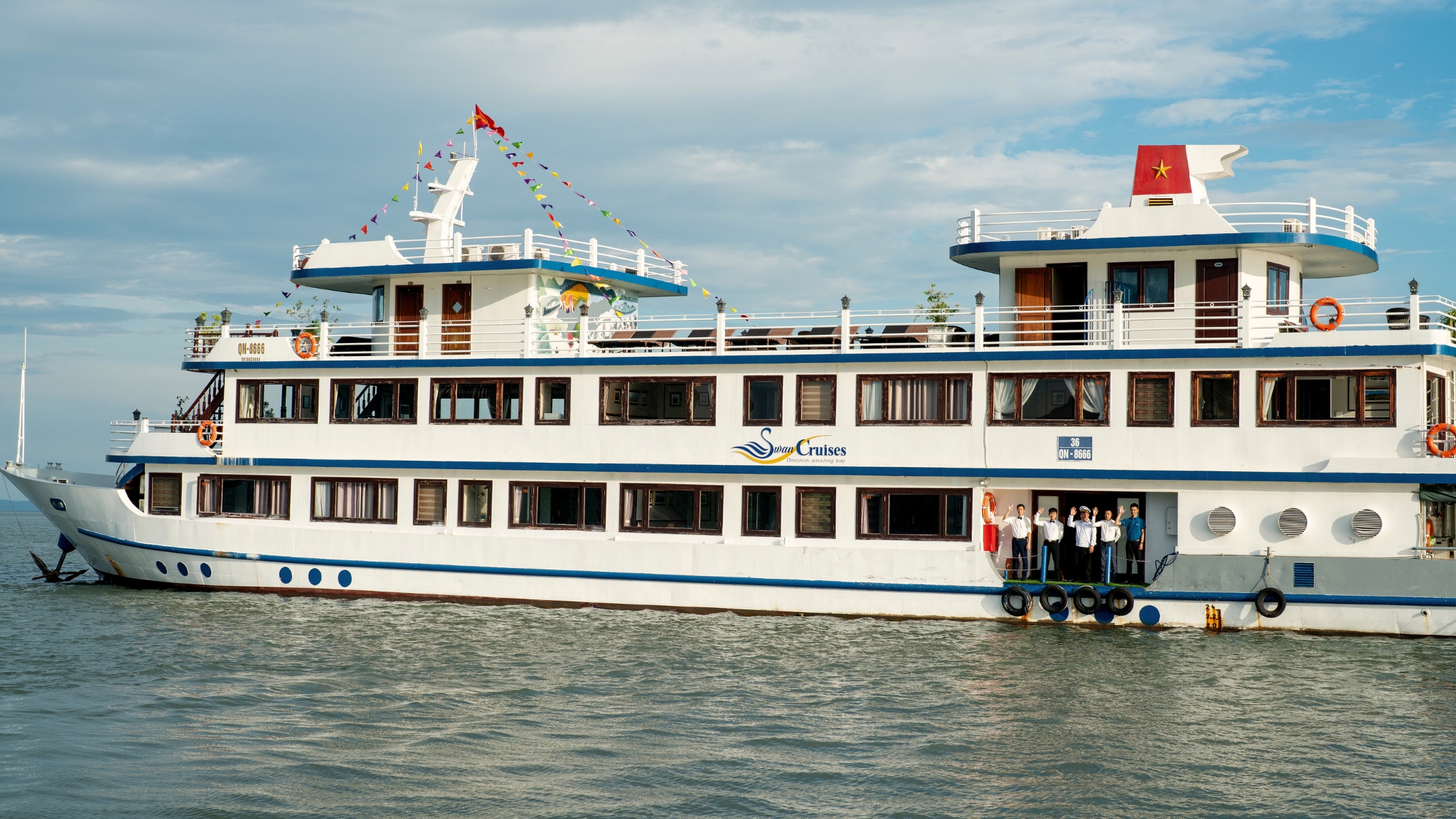 Halong Bay Romantic Cruise