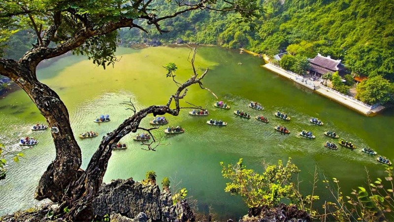Hanoi, Halong & Ninh Binh Express — 4