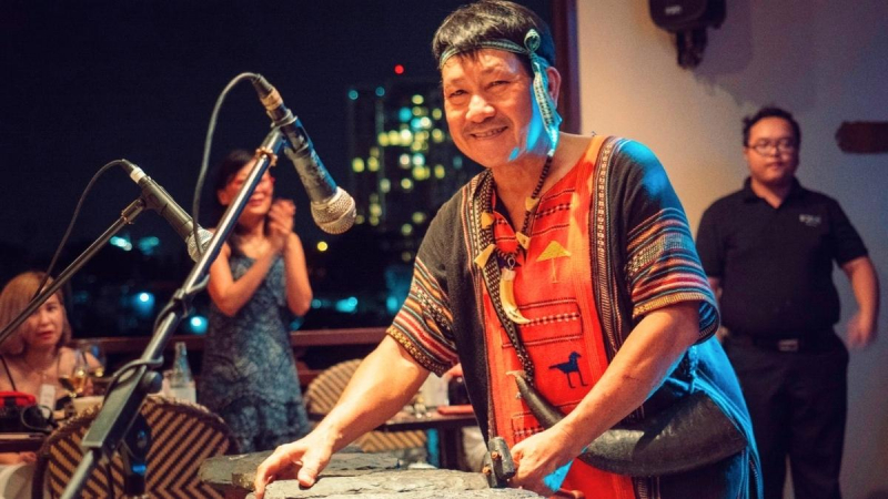Luxury Dinner Cruise on Saigon River — 5