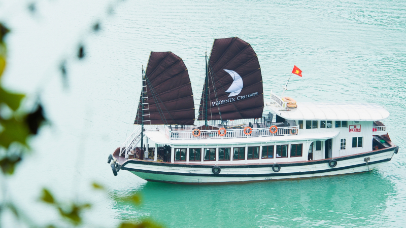 Private Halong Bay Day Trip — 1