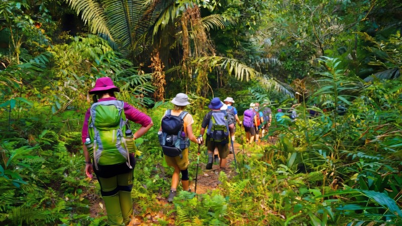 Vietnam Active Escape: Trekking, Caving & Water — 1